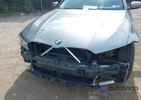 2023 BMW 330I xDrive z USA, uszkodzony, nr VIN 3MW89FF04P8D49131